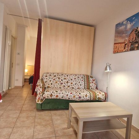 Apartament Fiorilli House - Fair District - Gratis Private Parking Bolonia Zewnętrze zdjęcie