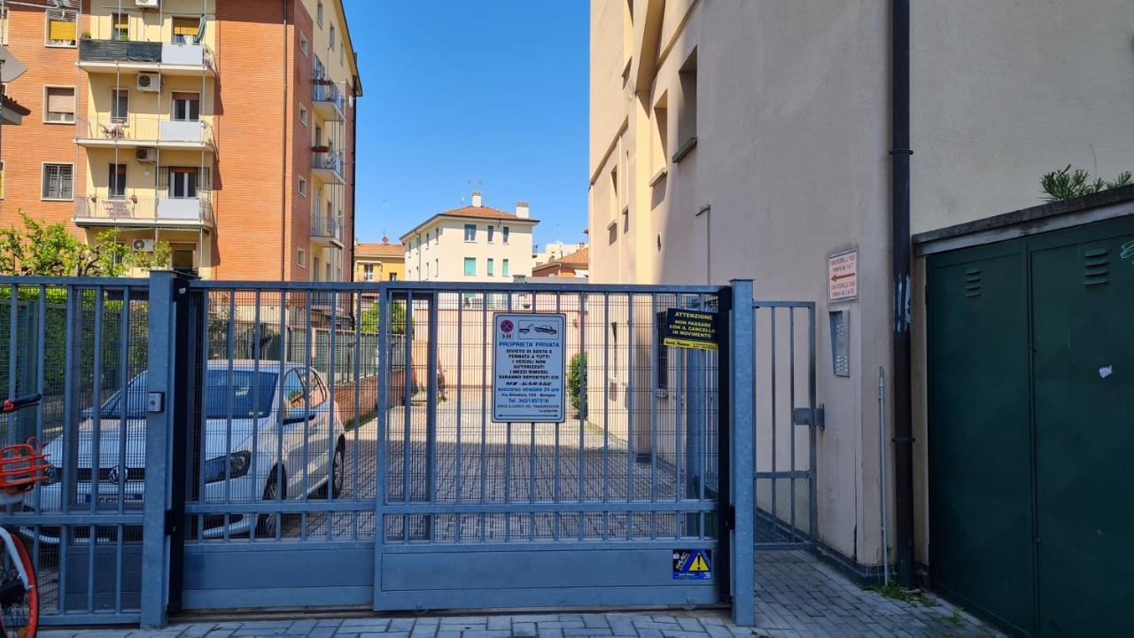 Apartament Fiorilli House - Fair District - Gratis Private Parking Bolonia Zewnętrze zdjęcie
